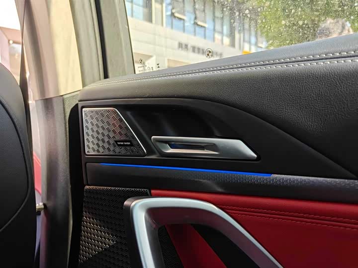 Фото 5 - BMW iX1