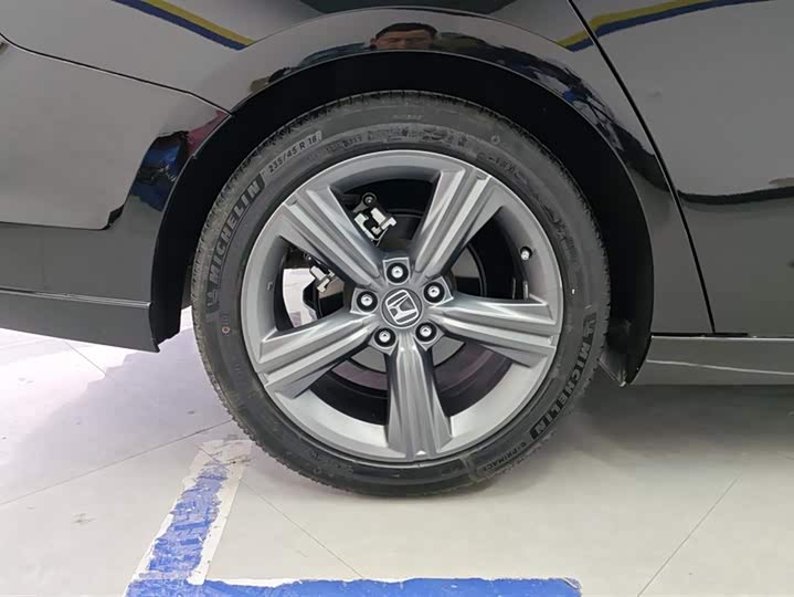 Фото 6 - Honda Inspire