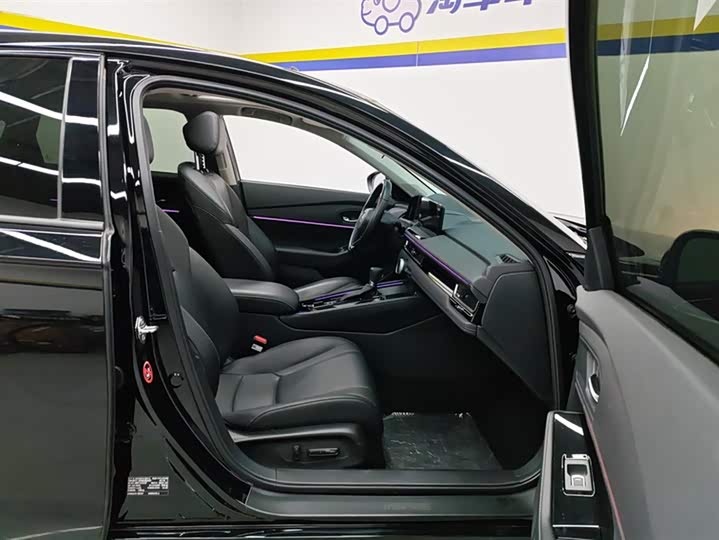 Фото 8 - Honda Inspire