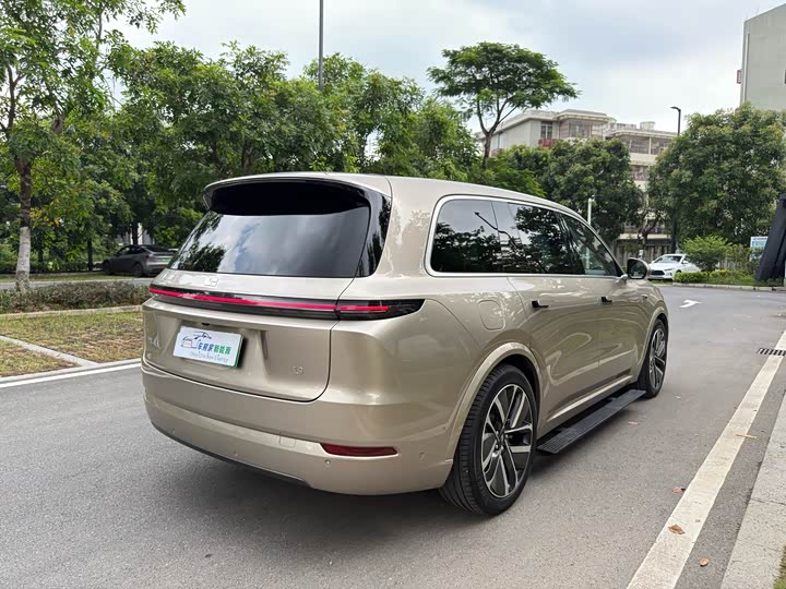 Фото 6 - LiXiang L9