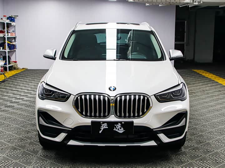 Фото 2 - BMW X1
