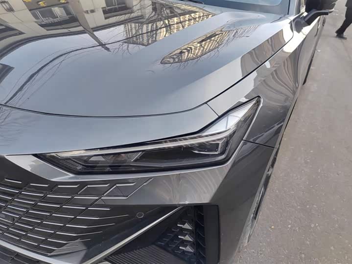 Фото 5 - Changan UNI-V