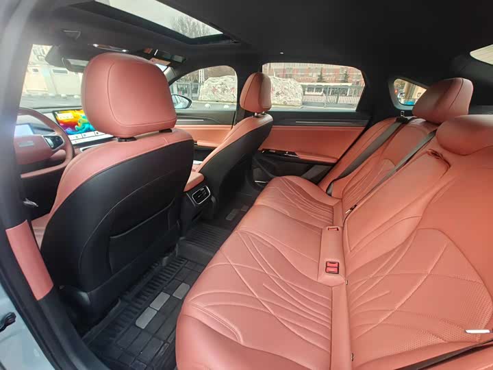 Фото 5 - Geely Galaxy L6