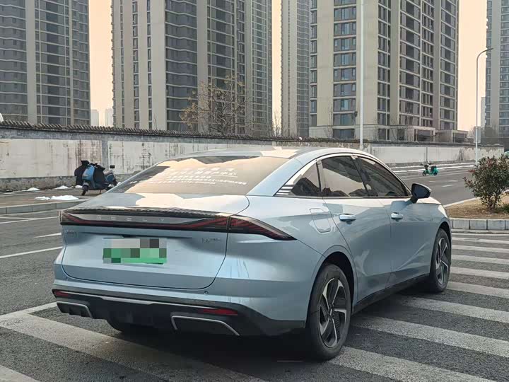 Фото 8 - Geely Galaxy L6