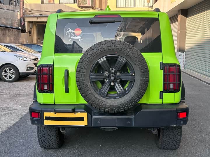 Фото 5 - Tank 300