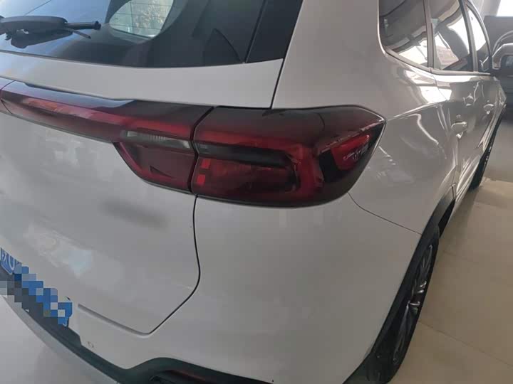 Фото 8 - Chery Tiggo 8