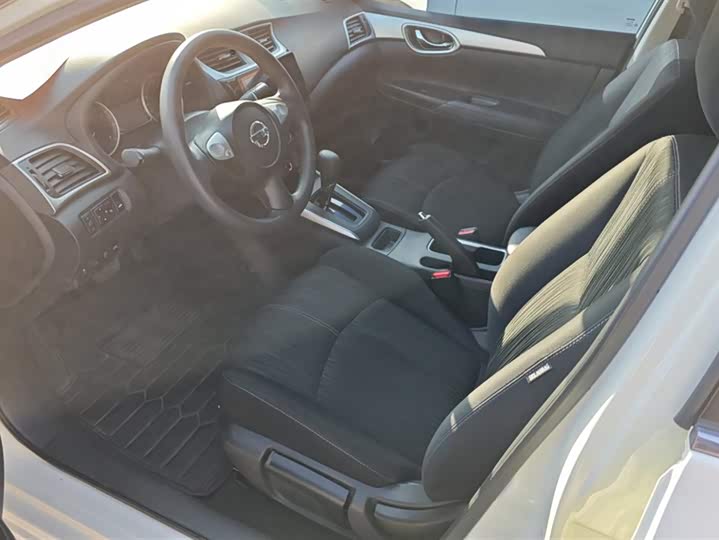 Фото 9 - Nissan Sylphy