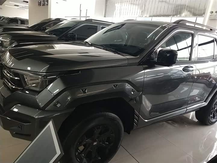 Фото 5 - Tank 400 Hybrid