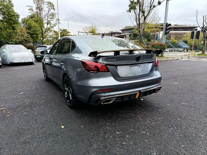 Фото 7 - MG Motor 6