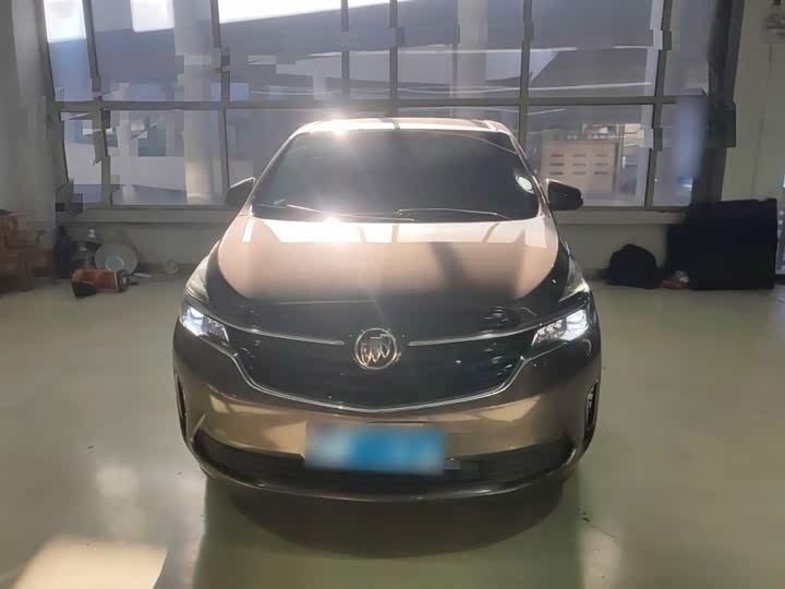 Фото 3 - Buick GL8 ES