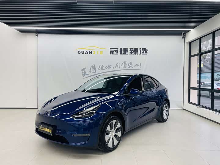 Фото 1 - Tesla Model Y