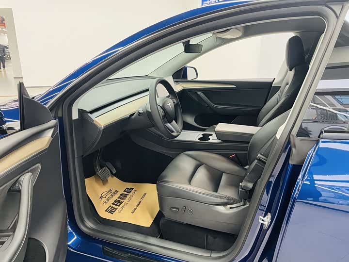 Фото 4 - Tesla Model Y