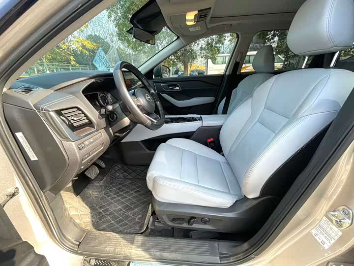 Фото 5 - Nissan X-Trail