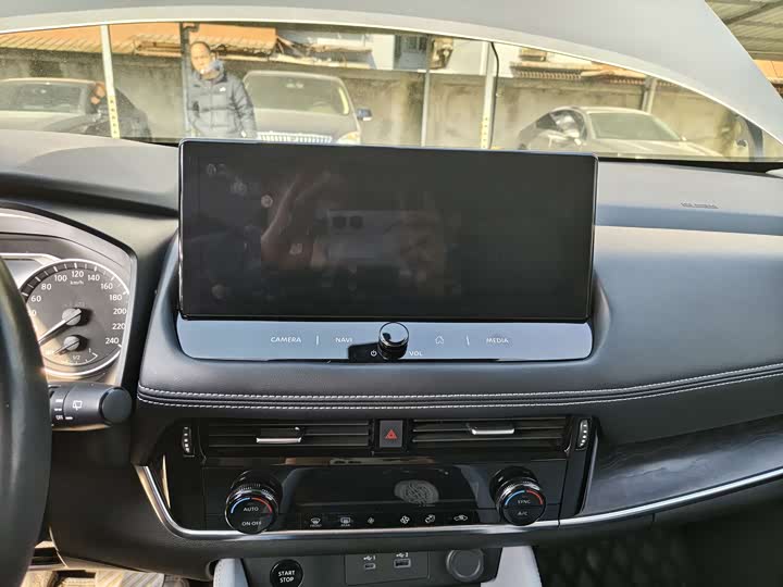 Фото 7 - Nissan X-Trail