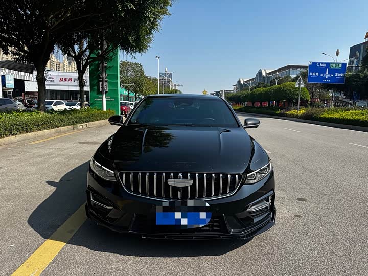 Фото 2 - Geely Preface