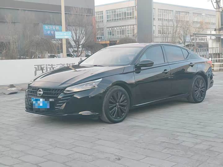 Фото 1 - Nissan Teana