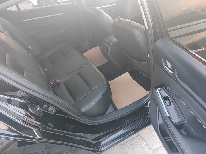 Фото 8 - Nissan Teana