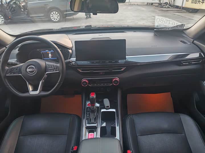 Фото 9 - Nissan Teana