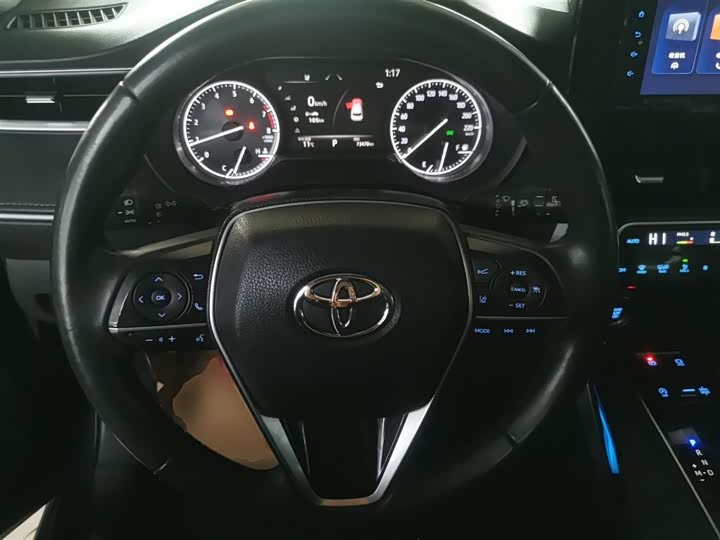 Фото 3 - Toyota Harrier