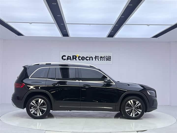 Фото 6 - Mercedes-Benz GLB-Class