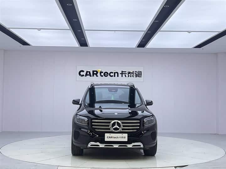 Фото 8 - Mercedes-Benz GLB-Class