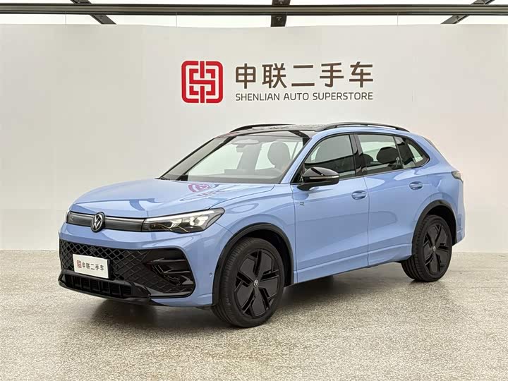 Фото 1 - Volkswagen Tiguan L Pro