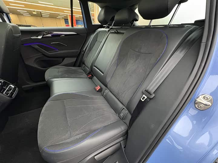 Фото 7 - Volkswagen Tiguan L Pro