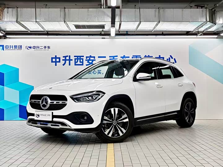 Фото 1 - Mercedes-Benz GLA-Class