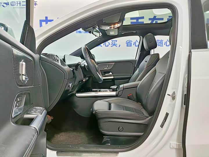 Фото 7 - Mercedes-Benz GLA-Class