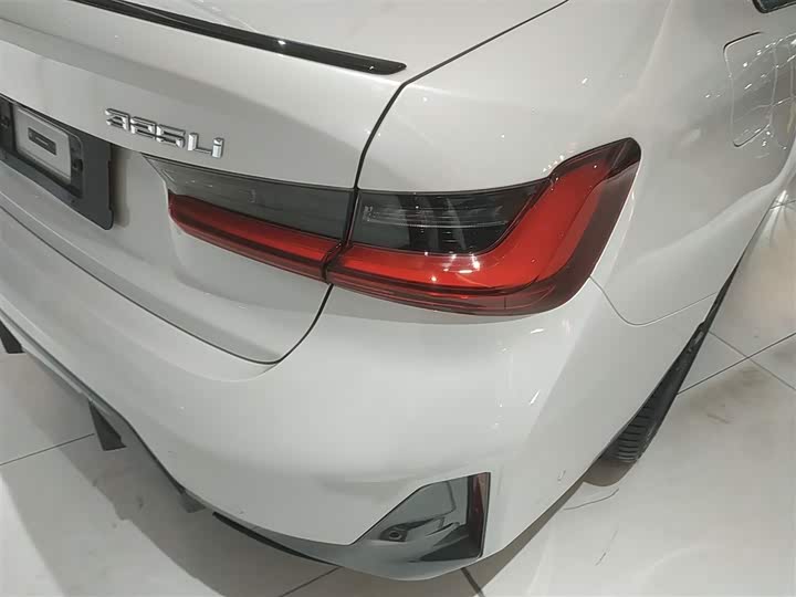 Фото 8 - BMW 3 Series