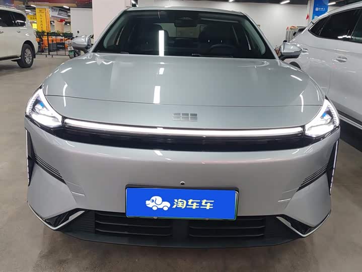 Фото 2 - Geely Galaxy L6