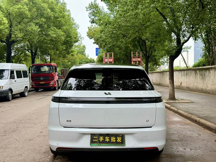 Фото 8 - LiXiang L7