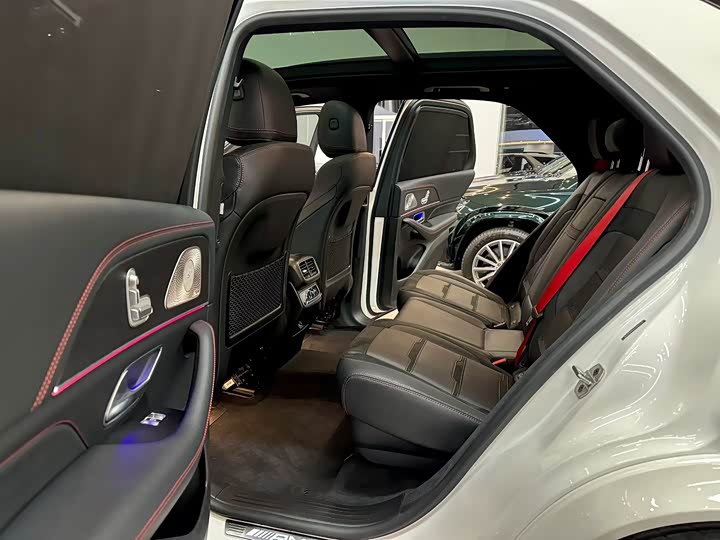 Фото 9 - Mercedes-Benz GLE-Class AMG