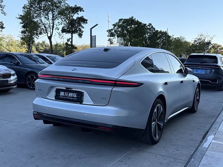 Фото 9 - Nio ET5