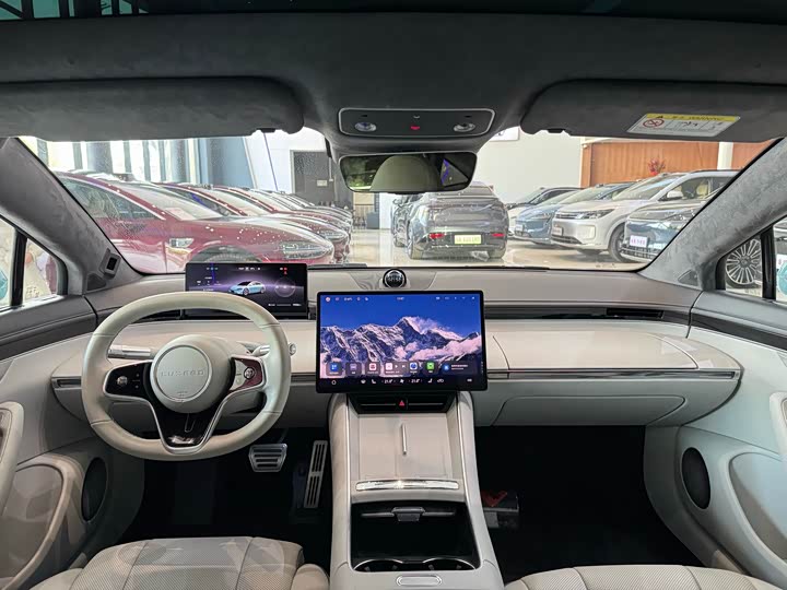 Фото 6 - Luxeed S7