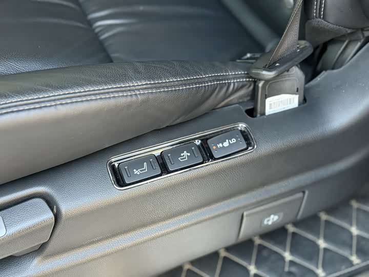 Фото 6 - Honda Elysion