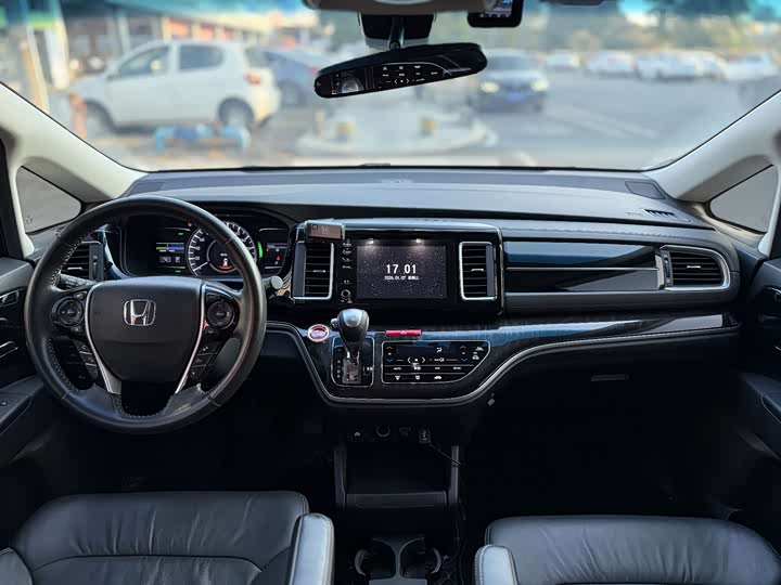 Фото 7 - Honda Elysion