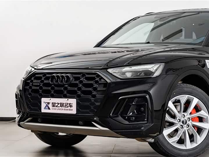 Фото 3 - Audi Q5L