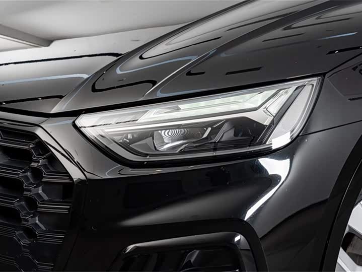 Фото 4 - Audi Q5L