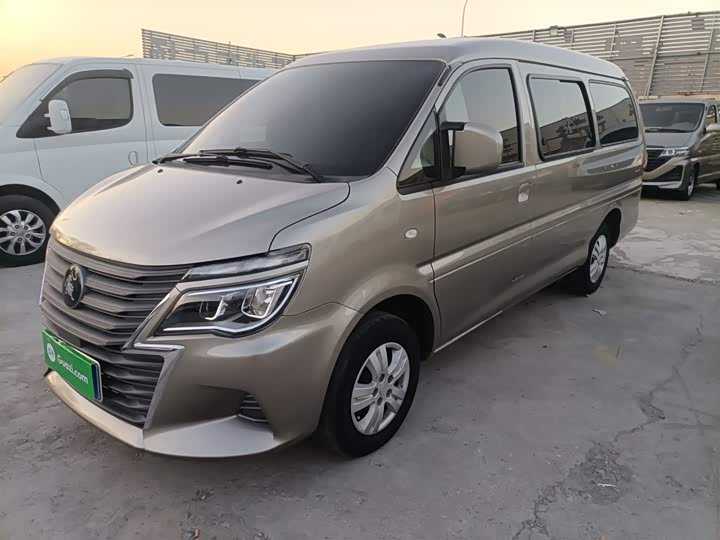 Фото 1 - Dongfeng Forthing Lingzhi M5