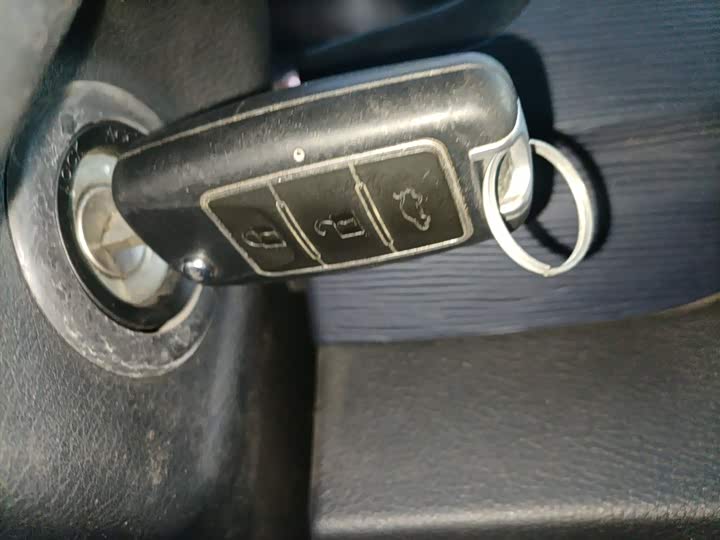 Фото 9 - Dongfeng Forthing Lingzhi M5