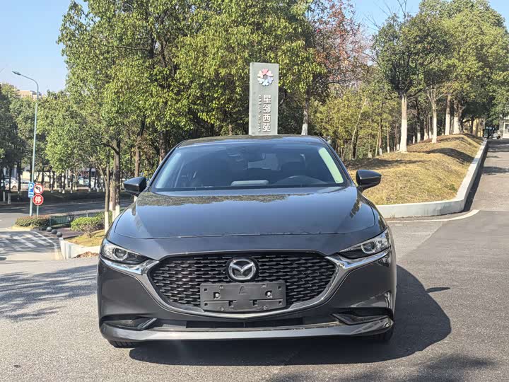 Фото 2 - Mazda 3 (Axela)