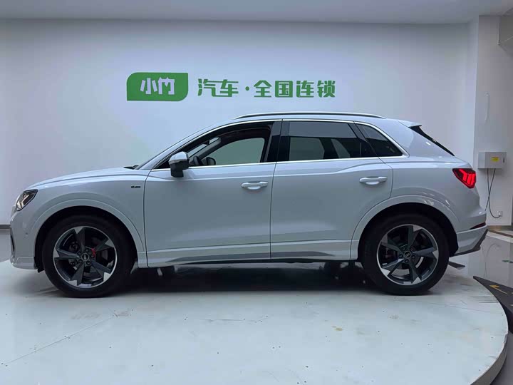 Фото 7 - Audi Q3