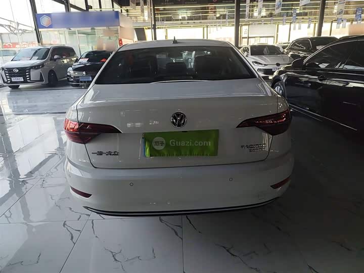 Фото 6 - Volkswagen Sagitar L