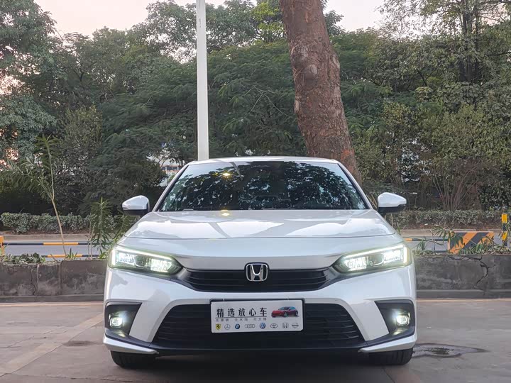Фото 2 - Honda Civic