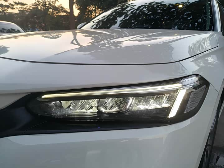 Фото 4 - Honda Civic