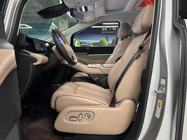 Фото 3 - XPeng X9