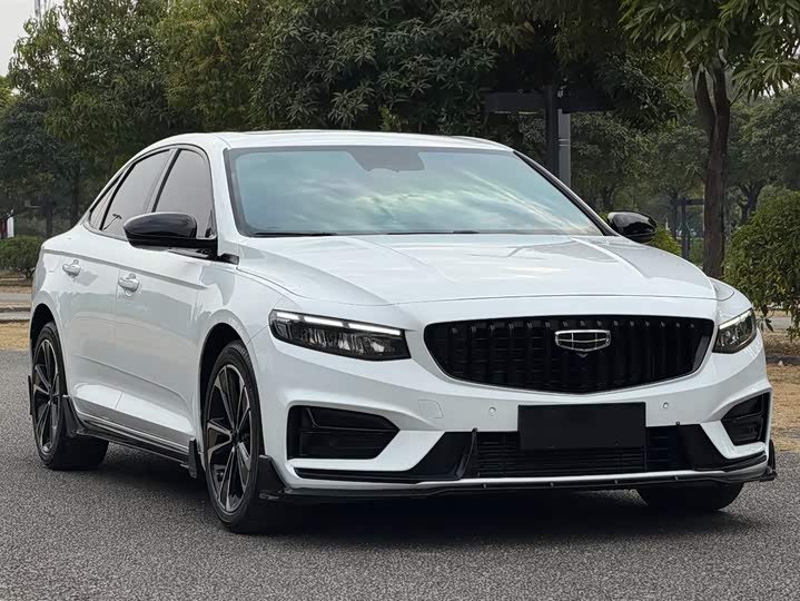 Фото 3 - Geely Preface