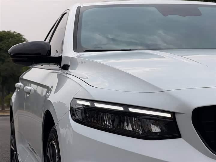 Фото 9 - Geely Preface