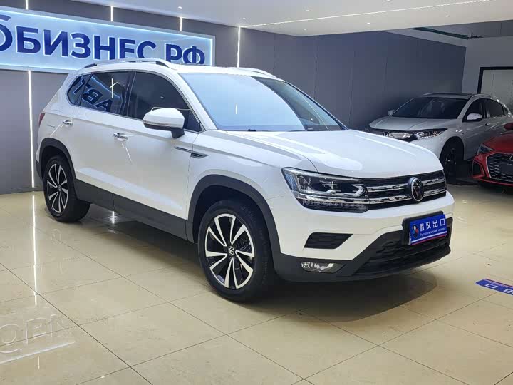 Фото 3 - Volkswagen Tharu